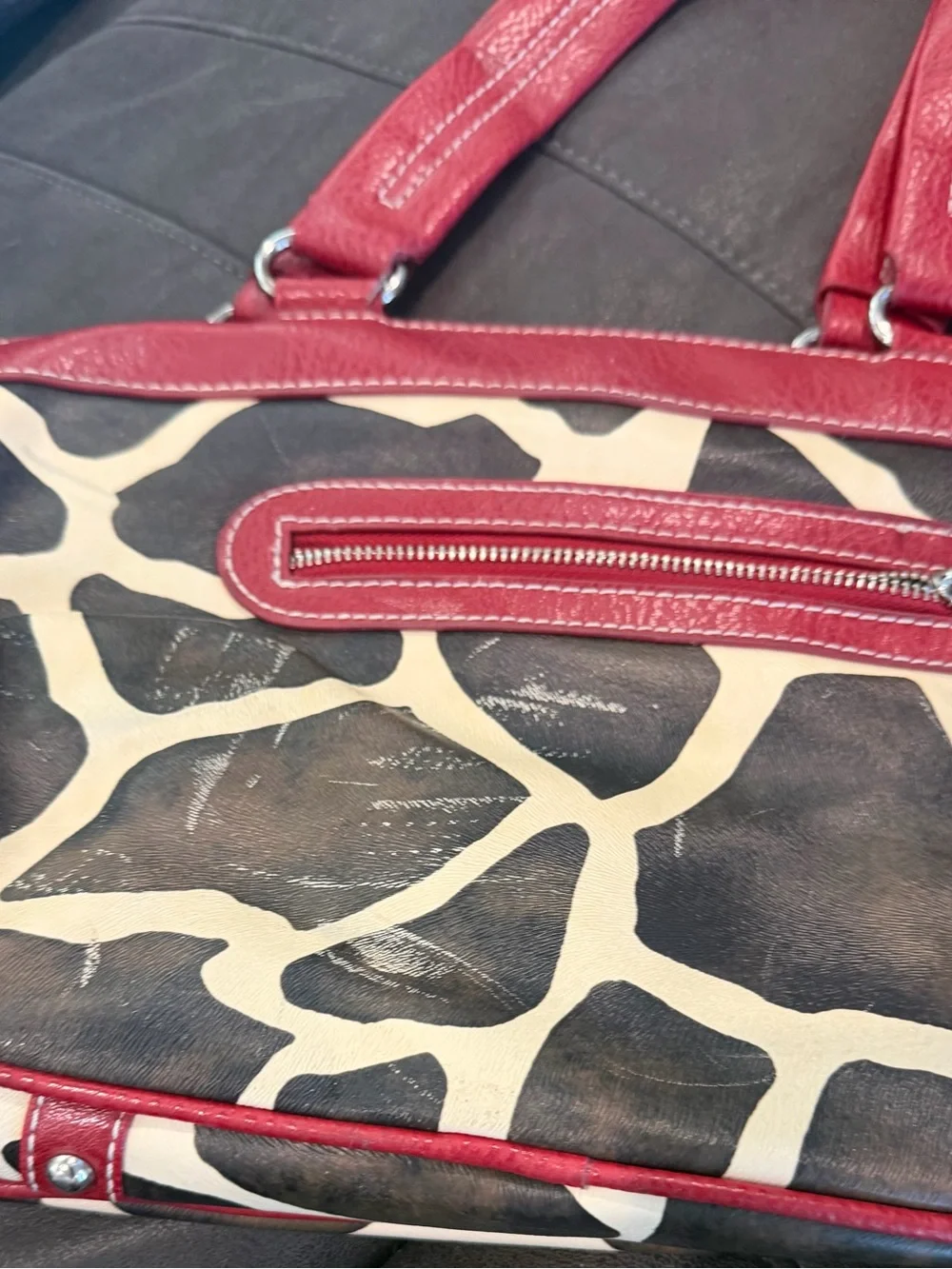 Unknown Brand Red and Black Giraffe-Print Tote Bag
